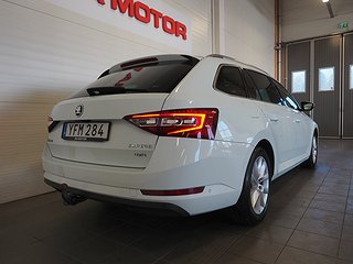 Kombi Skoda Superb 7 av 23