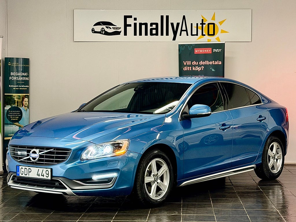 Volvo S60 T4 Cross Country Momentum NY KAMREM 180hk