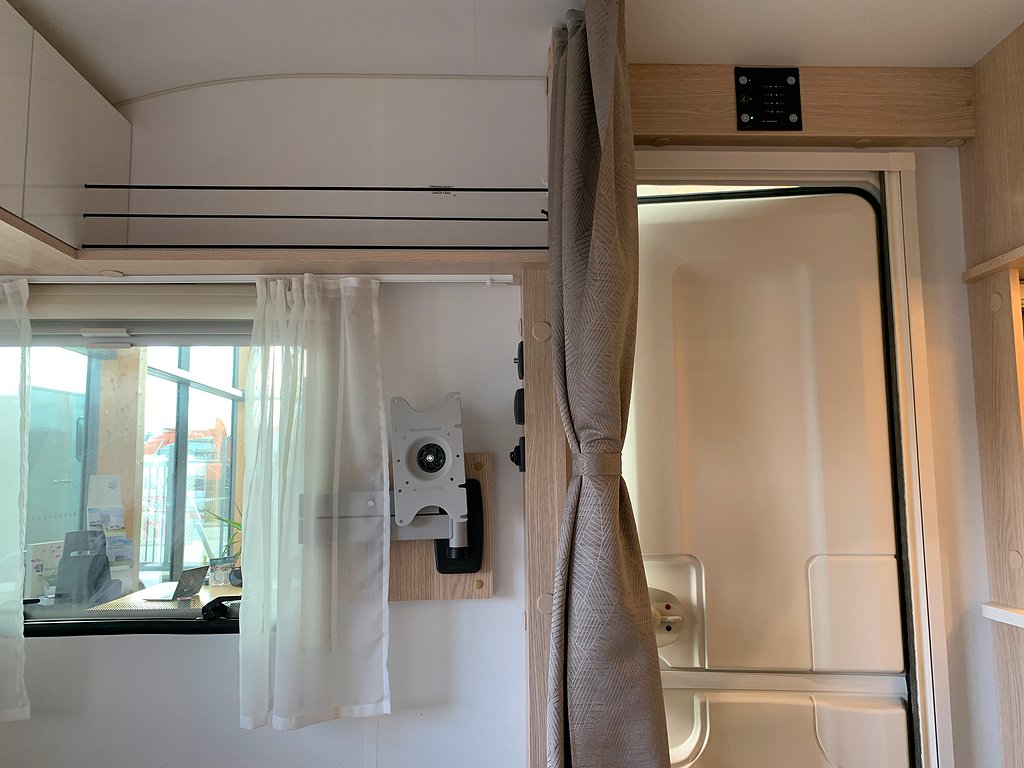 Adria Aviva 563 PT / Barnkammare / 1500kg / 7 bäddar / 3-vån - Adria