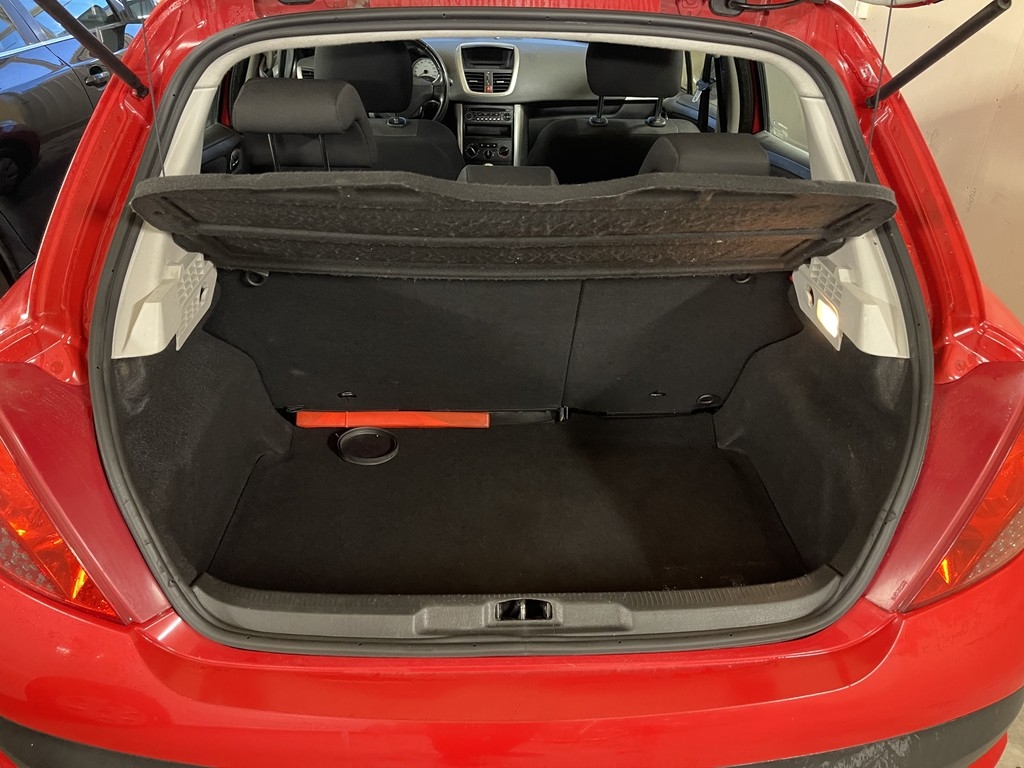 Peugeot 207 5-dörrar 1.6 HDi FAP Euro 4 2008, bild 7/10
