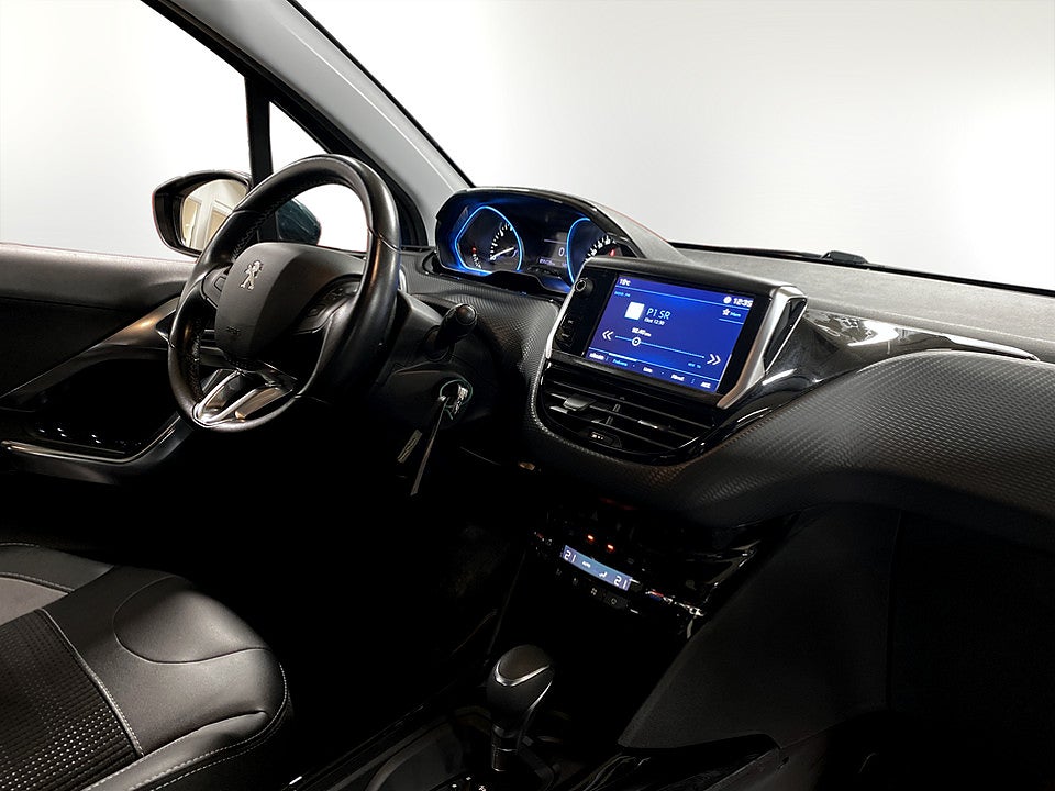 Bild på Peugeot 2008 Allure 1.2 PT 110hk Aut DRAG BAKSENSORER