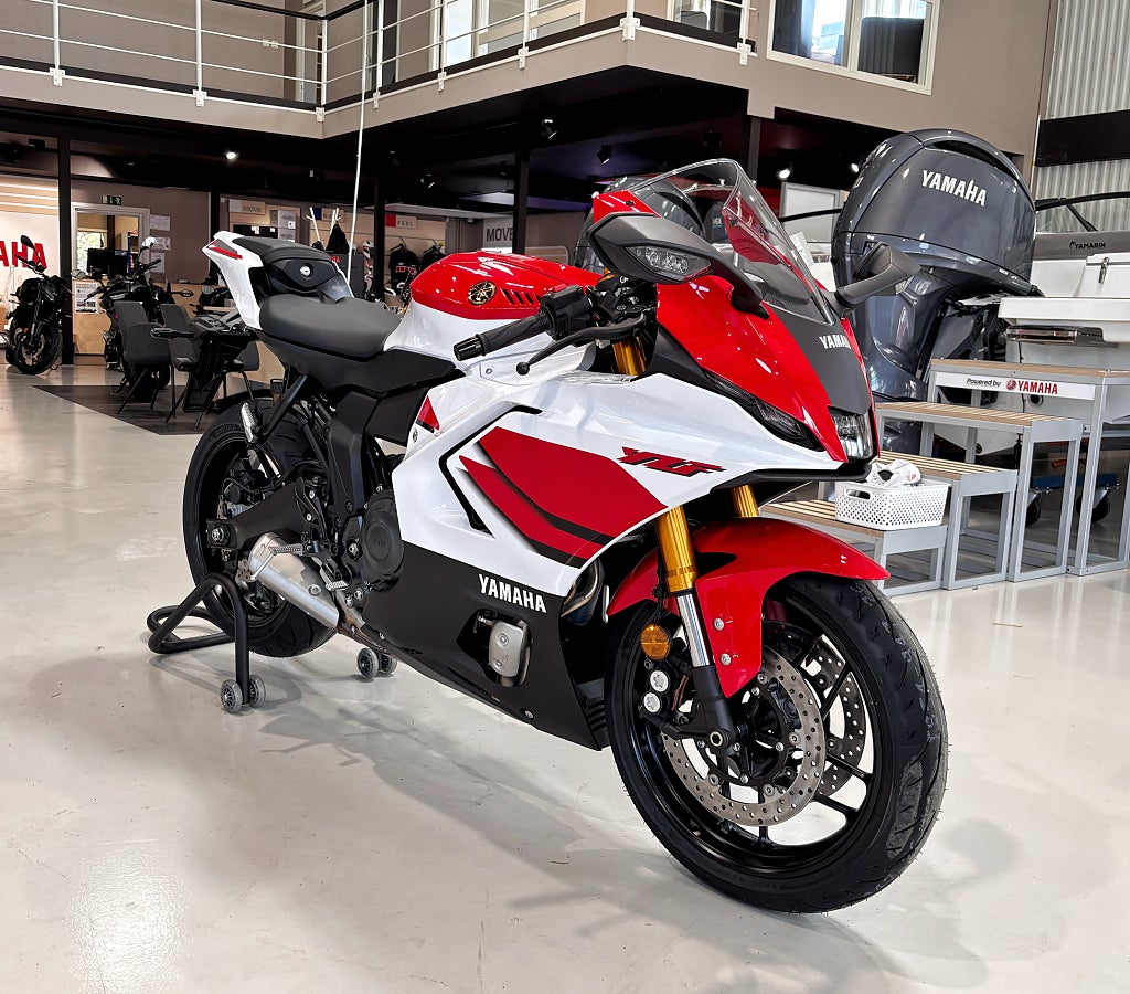 Yamaha R7  70th Anniversary 