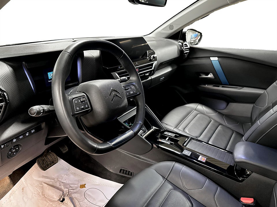 Bild på Citroën e-C4 Shine Exclusive 50kWh 136hk Aut - B-KAMERA,PANO,ELSTOL