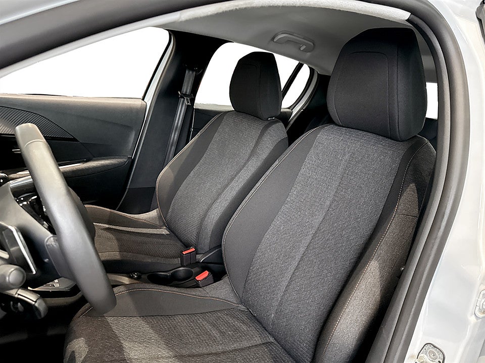 Bild på Peugeot 208 Style Hybrid 100hk Aut CARPLAY BACKSENSORER
