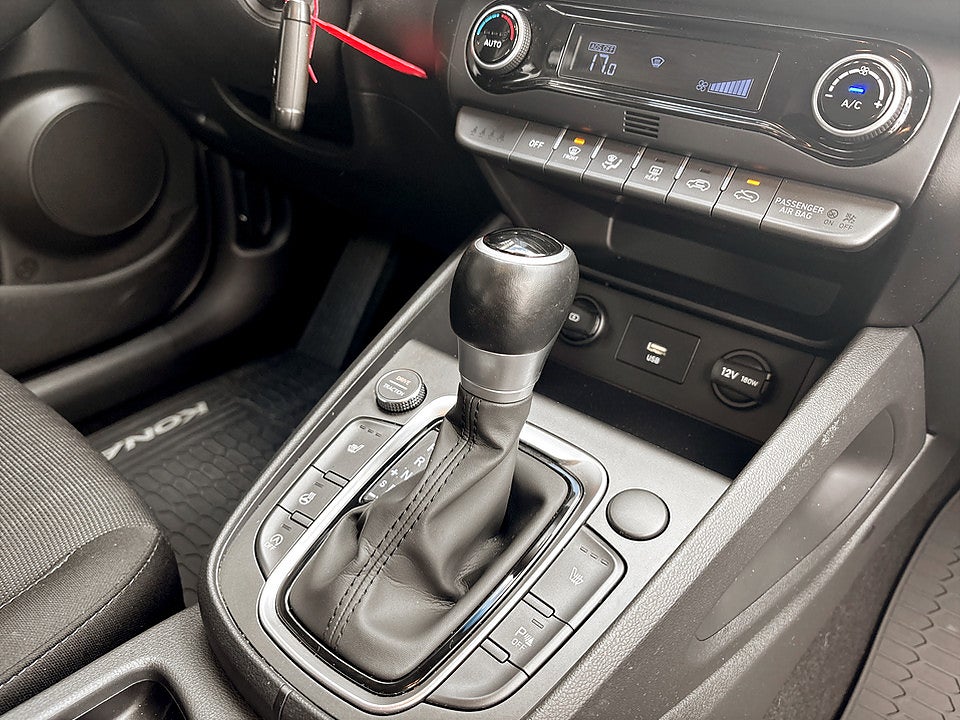 Bild på Hyundai Kona Essential 1.0 T-GDI 120hk Aut B-KAMERA CARPLAY