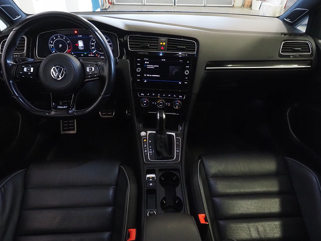 Volkswagen Golf R 2.0 TSI 4M 300hk | DCC | Läder | Cockpit | Dynaudio | 2020