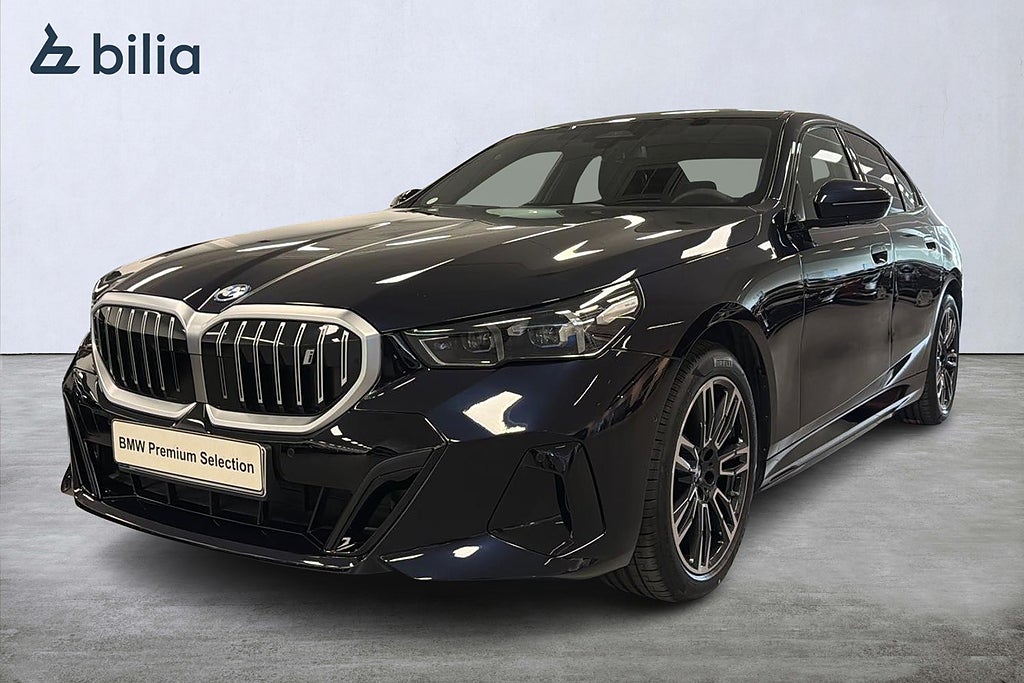 BMW i5 xDrive 40 Sedan M-sport | H&K | Drag | Backkamera | 19"