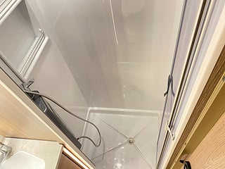 Husbil-integrerad Kabe TM I 810 LT 22 av 24