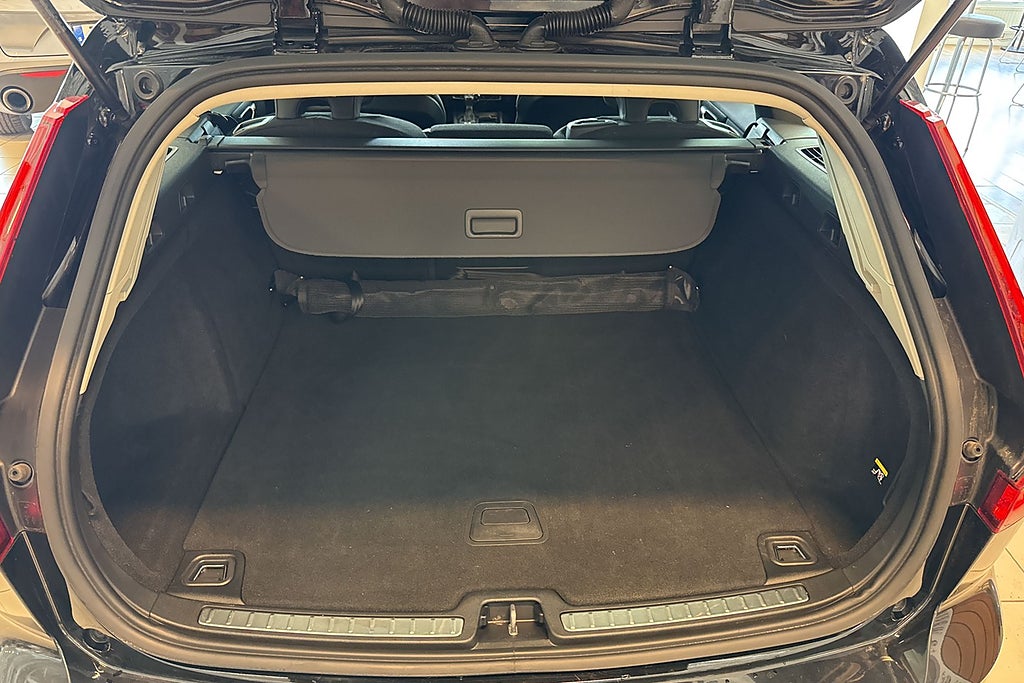 Volvo V60 D3 Geartronic Momentum Värmare Sov hjul Voc miniatyr 12
