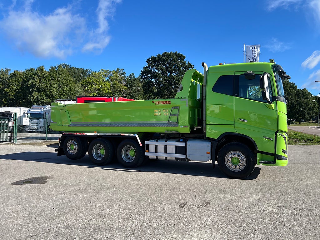 Volvo FH16 550 8x4*4 Tridem Tippbil I-See, Fullutrustad