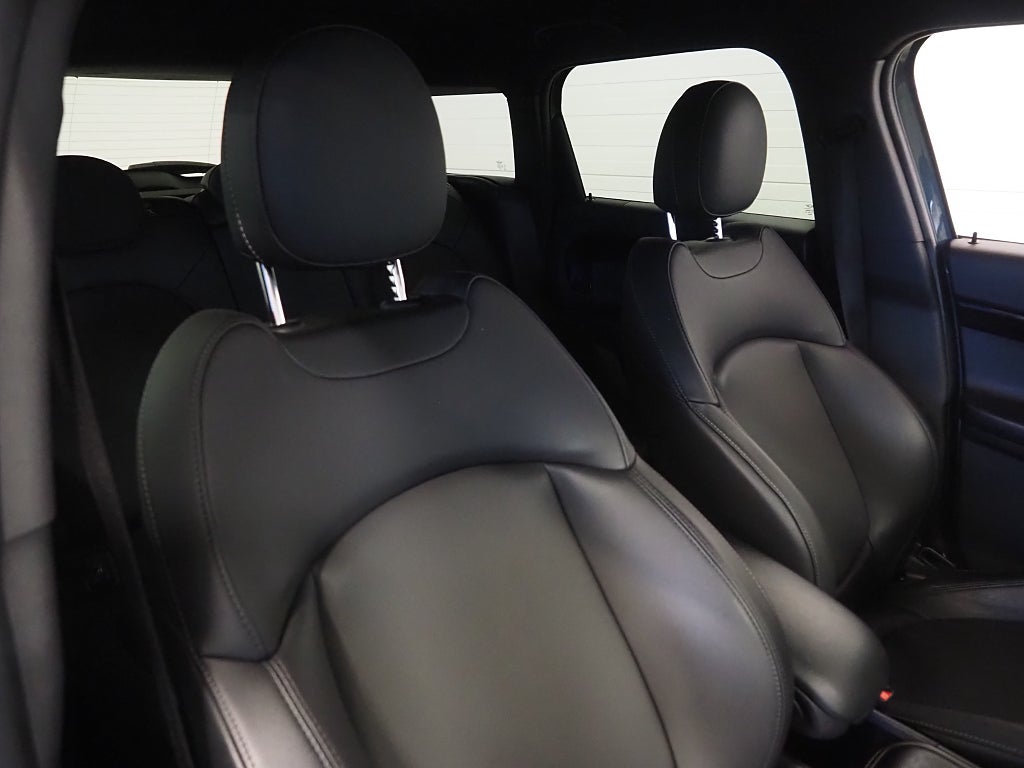 MINI Countryman Cooper SE ALL4 220hk Steptronic |Backkamera|Navi|