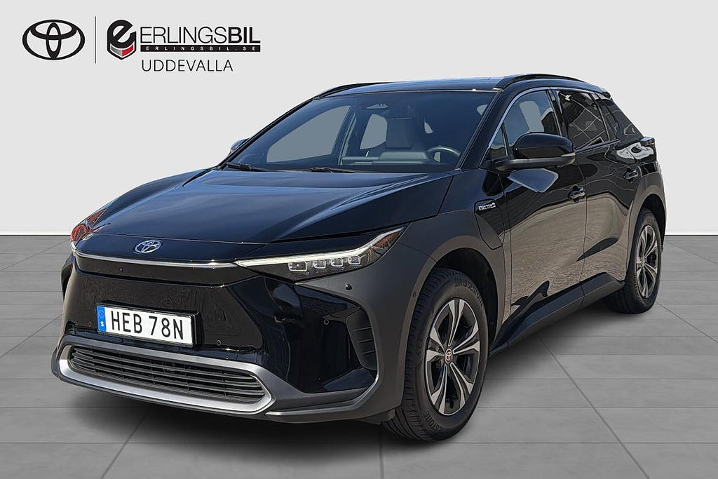 Toyota bZ4X AWD EXECUTIVE JBL DRAGKROK V-HJUL MOMSBIL