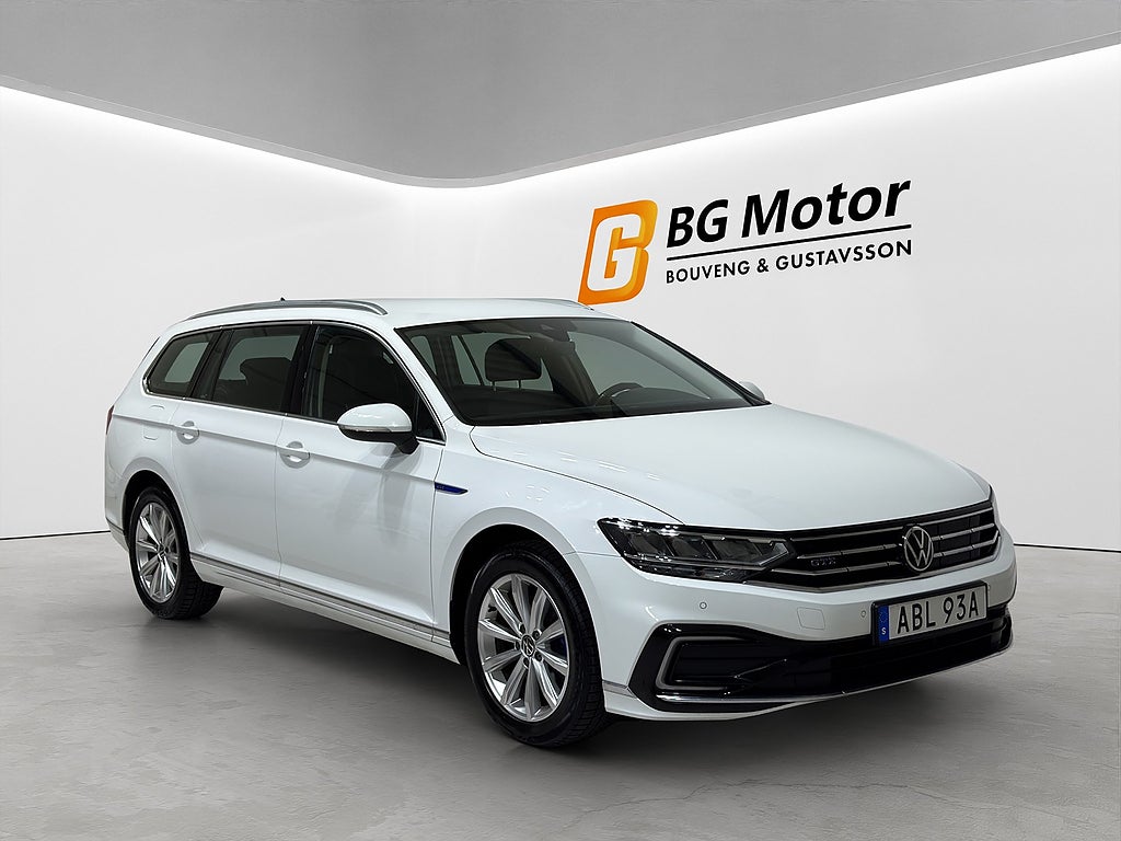 Volkswagen Passat Sportscombi GTE 1.4 TSI 218HK Aut Drag/Värmare/B-kamera
