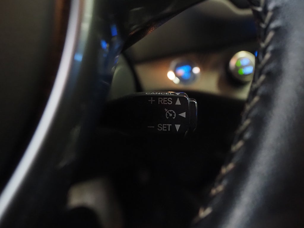 Toyota Yaris Hybrid e-CVT 101hk | Edition Feel | Navi | Värmare | 2015