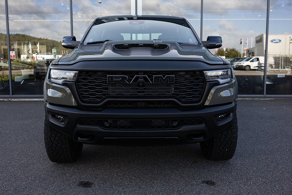 Dodge RAM 1500 RHO 540 hk High Output CANYON LAKE GREEN