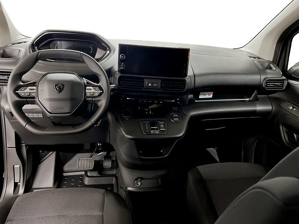 Bild på Peugeot Partner Crew Cab 130hk Aut - EDITION! SERVICE & V-HJUL INGÅR!