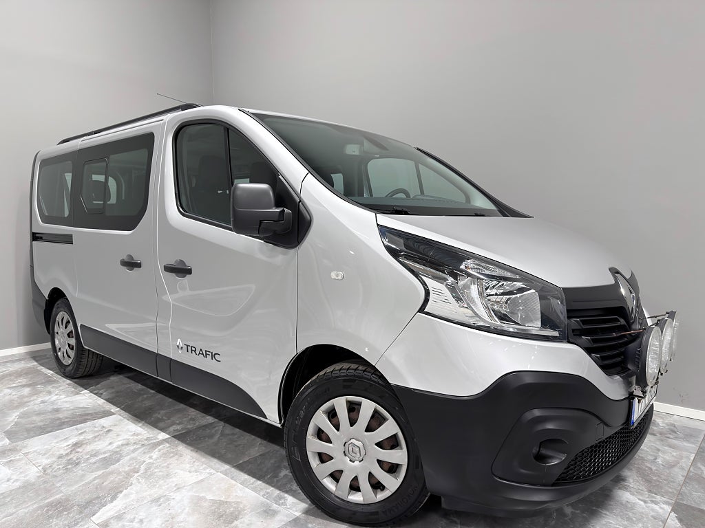 Renault Trafic Kombi 2.9t 1.6 dCi 9 Sits/Drag/Värmare/Kamera/GPS/145HK
