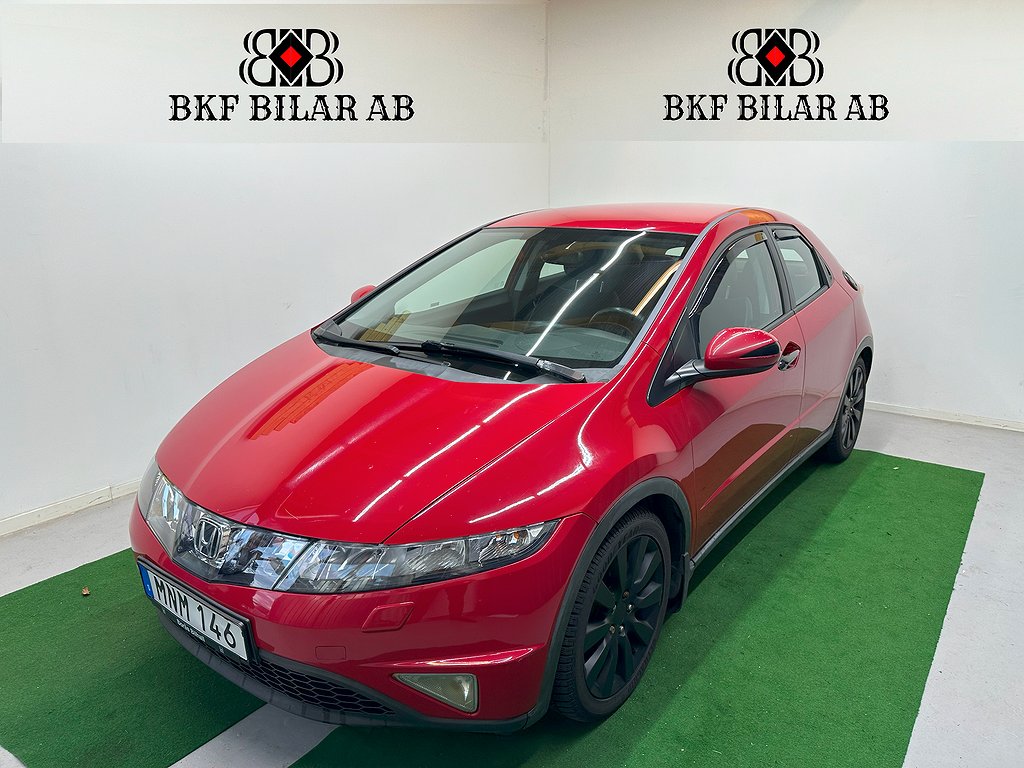 Honda Civic 5-dörrar 1.8 i-VTEC Sport Kamkedja Nybesiktad-Nyservad