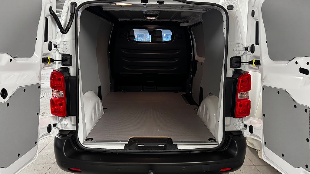 Citroën E-JUMPY Business Premium L2 75kW Navi B-kamera Inklätt Skåp NY bild 8
