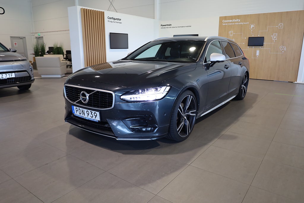 Volvo V90 T5 254hk R-Design Aut B&W Panorama 360°Kamera Navi 2017