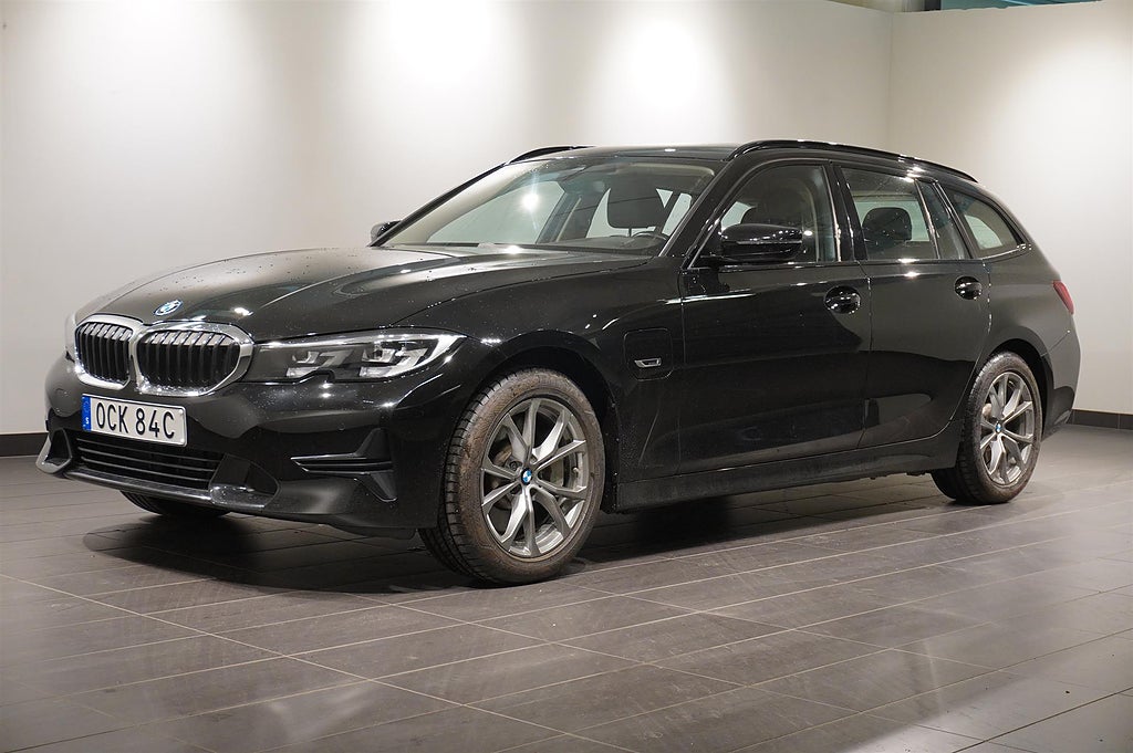 BMW 330e xDrive Touring Sport Line Drag Live Cockpit Prof.