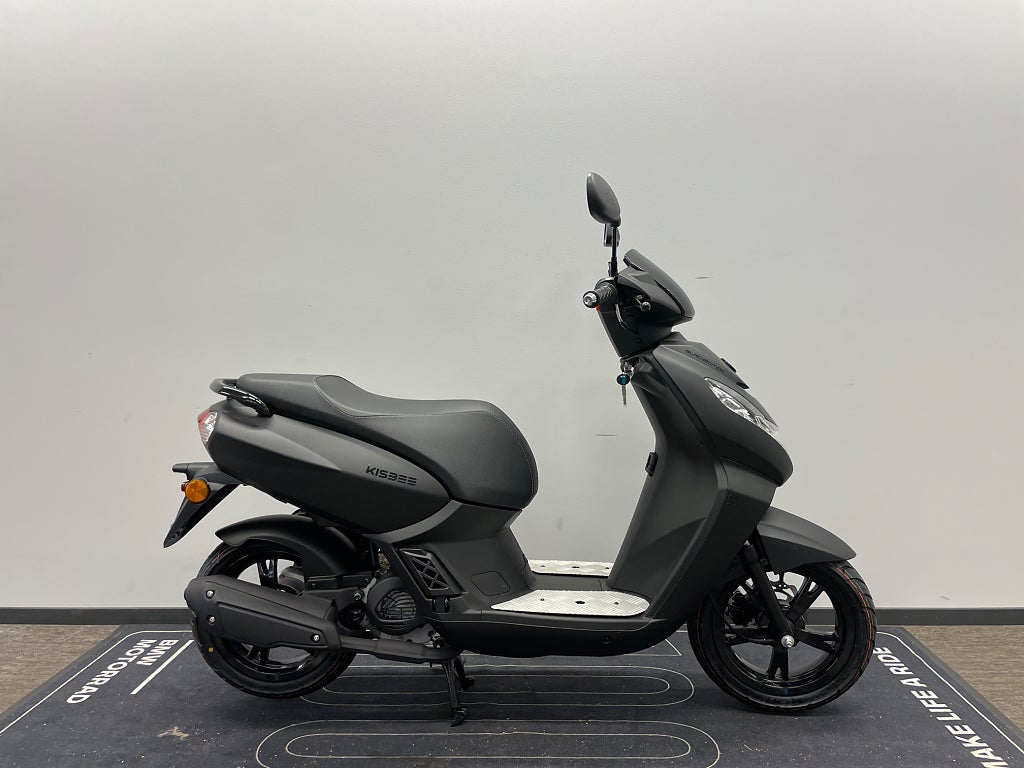 Peugeot Kisbee 4-takt Mad Black Omgående Leverans