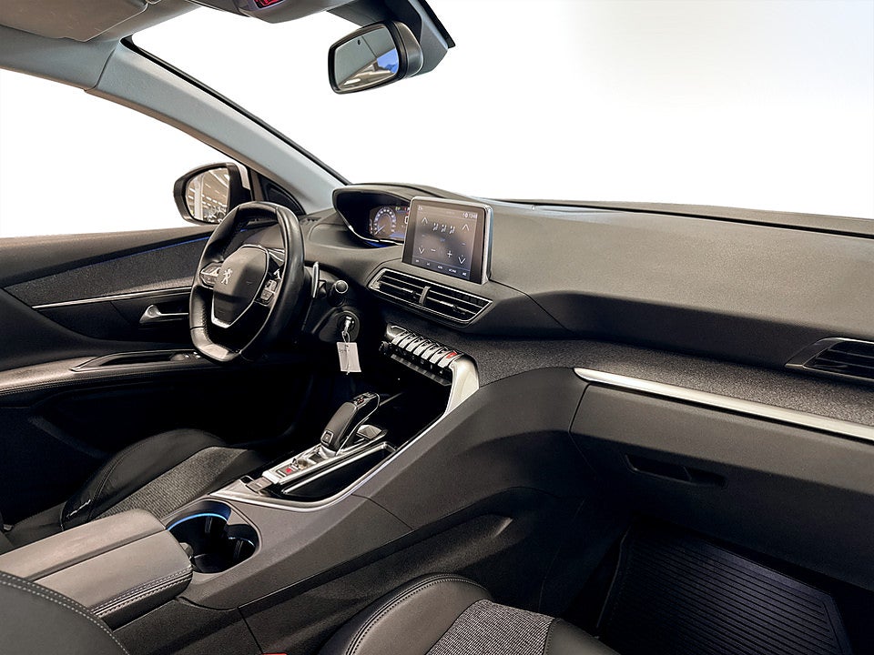 Bild på Peugeot 3008 Allure 1.2 PT 130hk Aut P-SENSORER