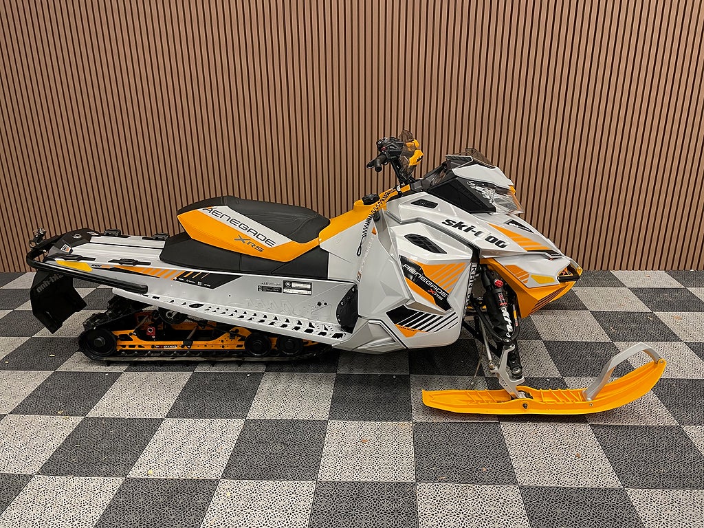 Ski-Doo Renegade X-RS 600 E-tec -17 *1 ägare* 