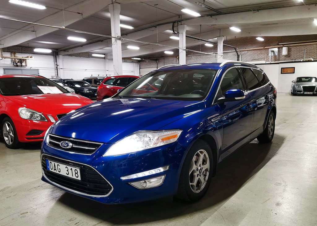 Ford Mondeo Kombi 2.0 TDCi Powershift Titanium Euro5&Nybesik