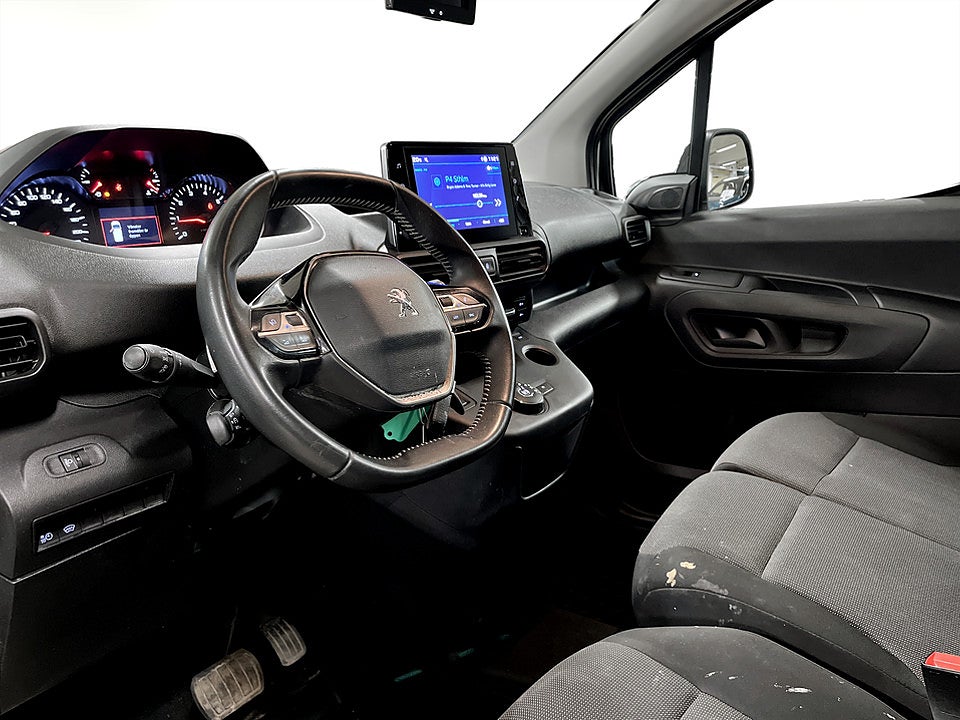 Bild på Peugeot Partner PRO+ 1.5 BHDi 130hk Aut L1 B-KAMERA DRAG