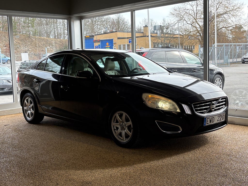 Volvo S60 D3 Summum 163 HK Drag PDC Elstol Skinn