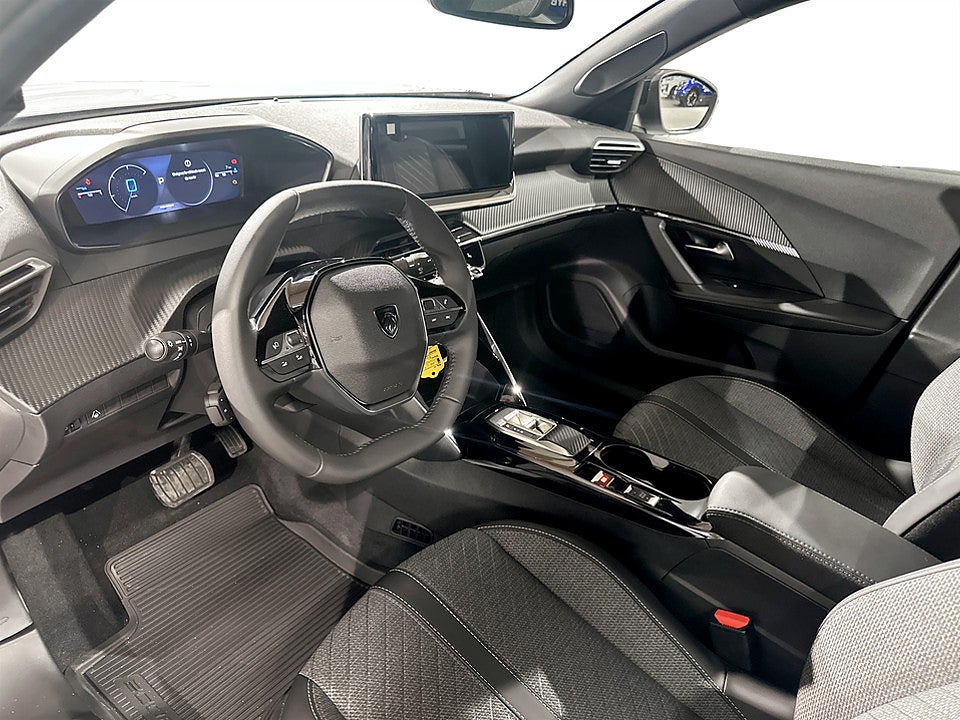 Bild på Peugeot 2008 Allure Hybrid 145hk Aut - PRIVATLEASING INK VINTERHJUL