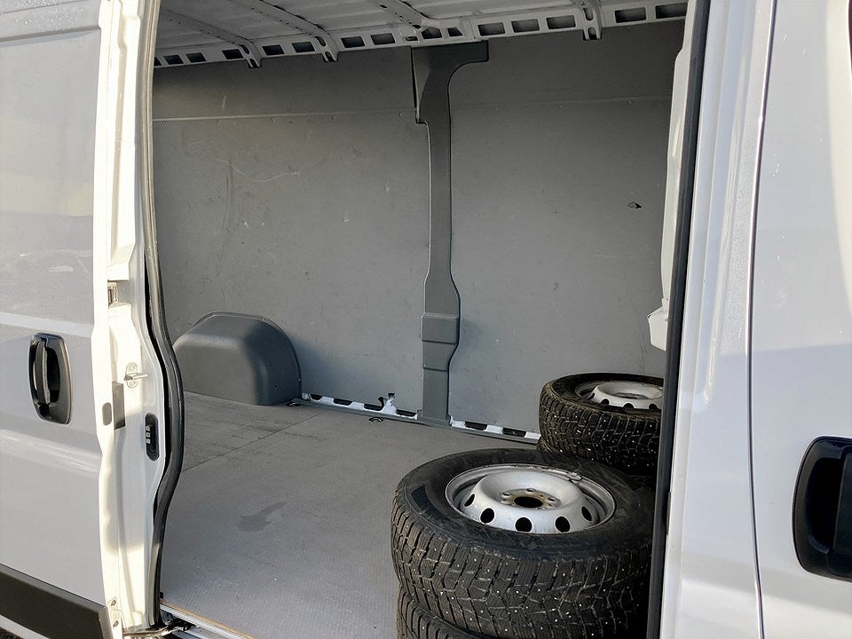 Bild på Peugeot Boxer PRO+ 2.2 BHDi 140hk L3H2 - B-KAMERA, EN ÄGARE