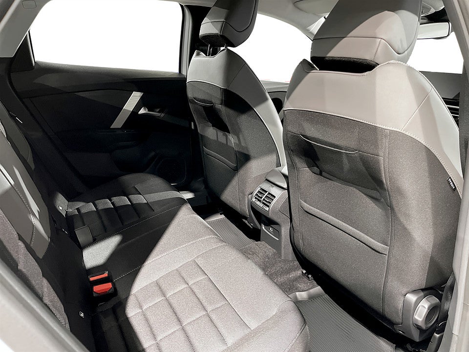 Bild på Citroën C4 PLUS Hybrid 145hk Aut - PRIVATLEASING