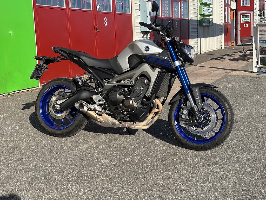 Yamaha MT-09 