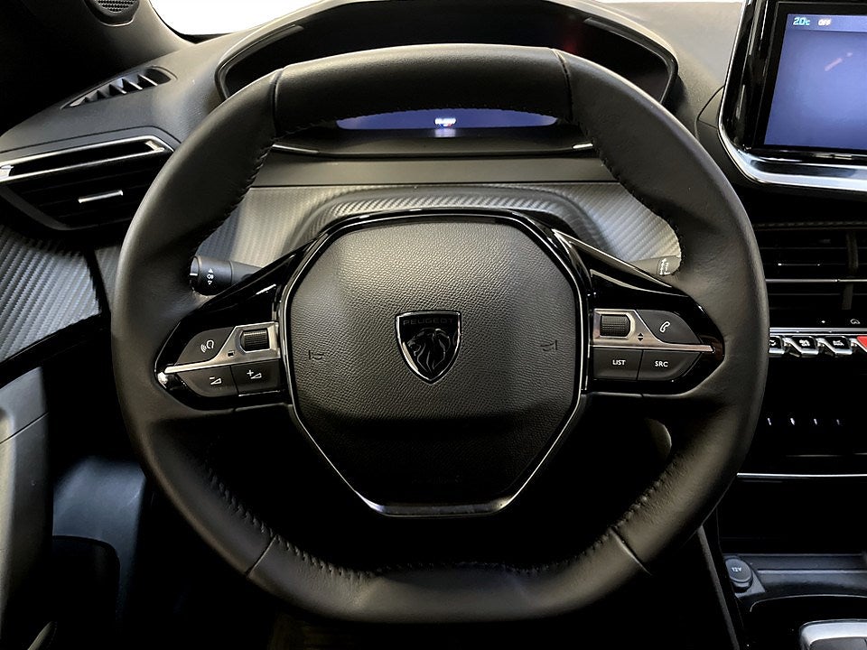 Bild på Peugeot 2008 Allure 1.2 PT 130hk - CARPLAY, P-SENSORER
