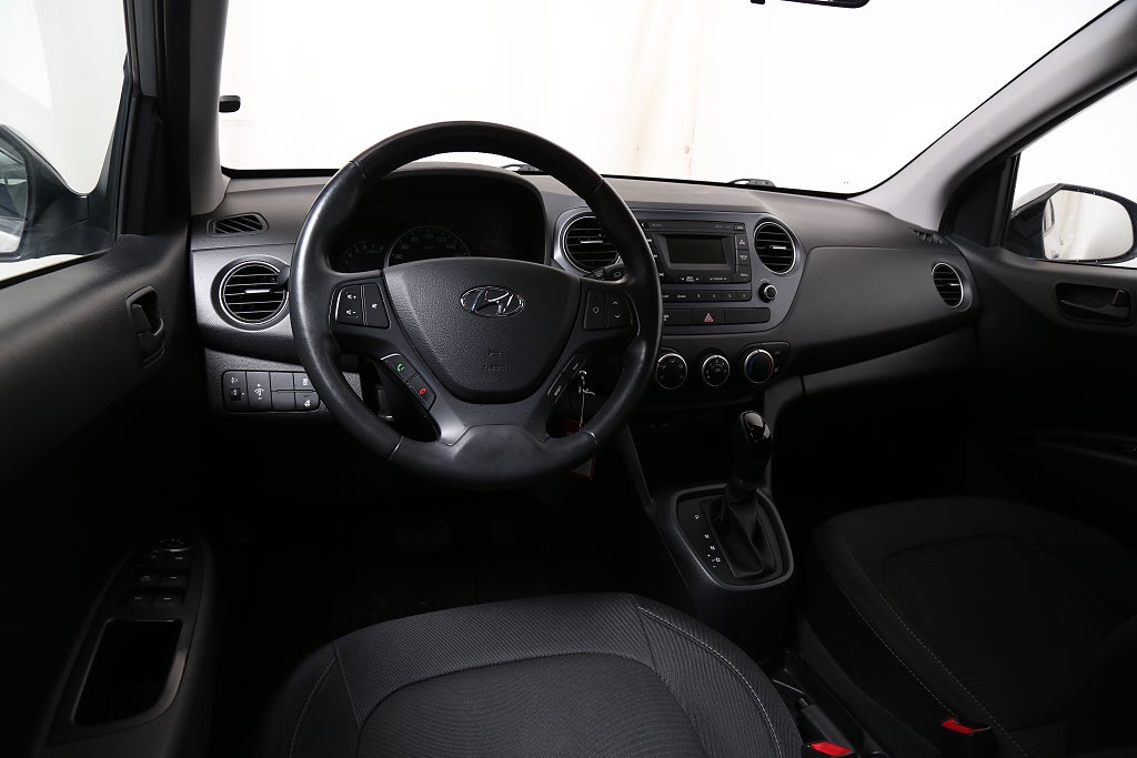 Hyundai i10 1,0 blue 67hk Comfort Aut Bluetooth 1ägare P-sensor 2017