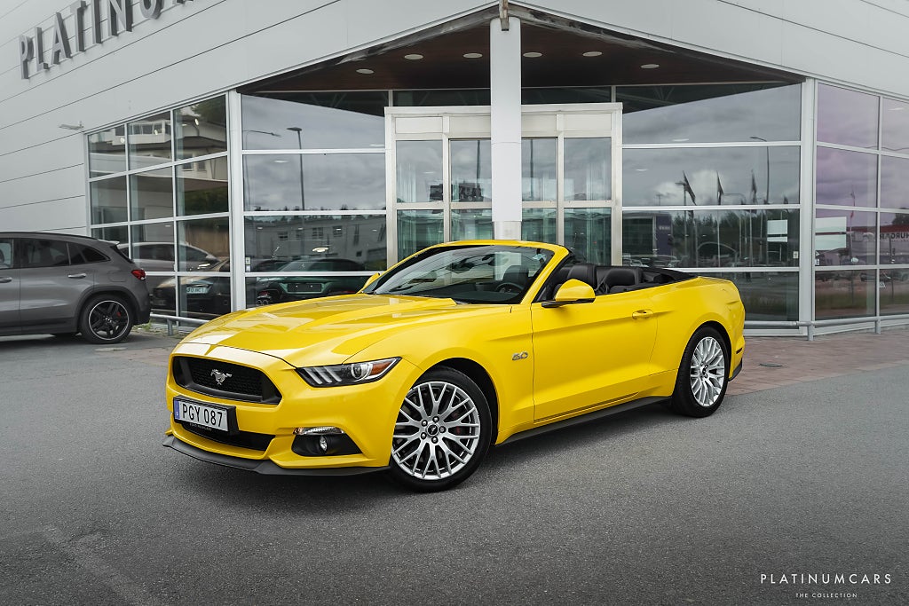 Ford Mustang GT Convertible 421hk / Sv.Såld / Låga mil  / Shaker