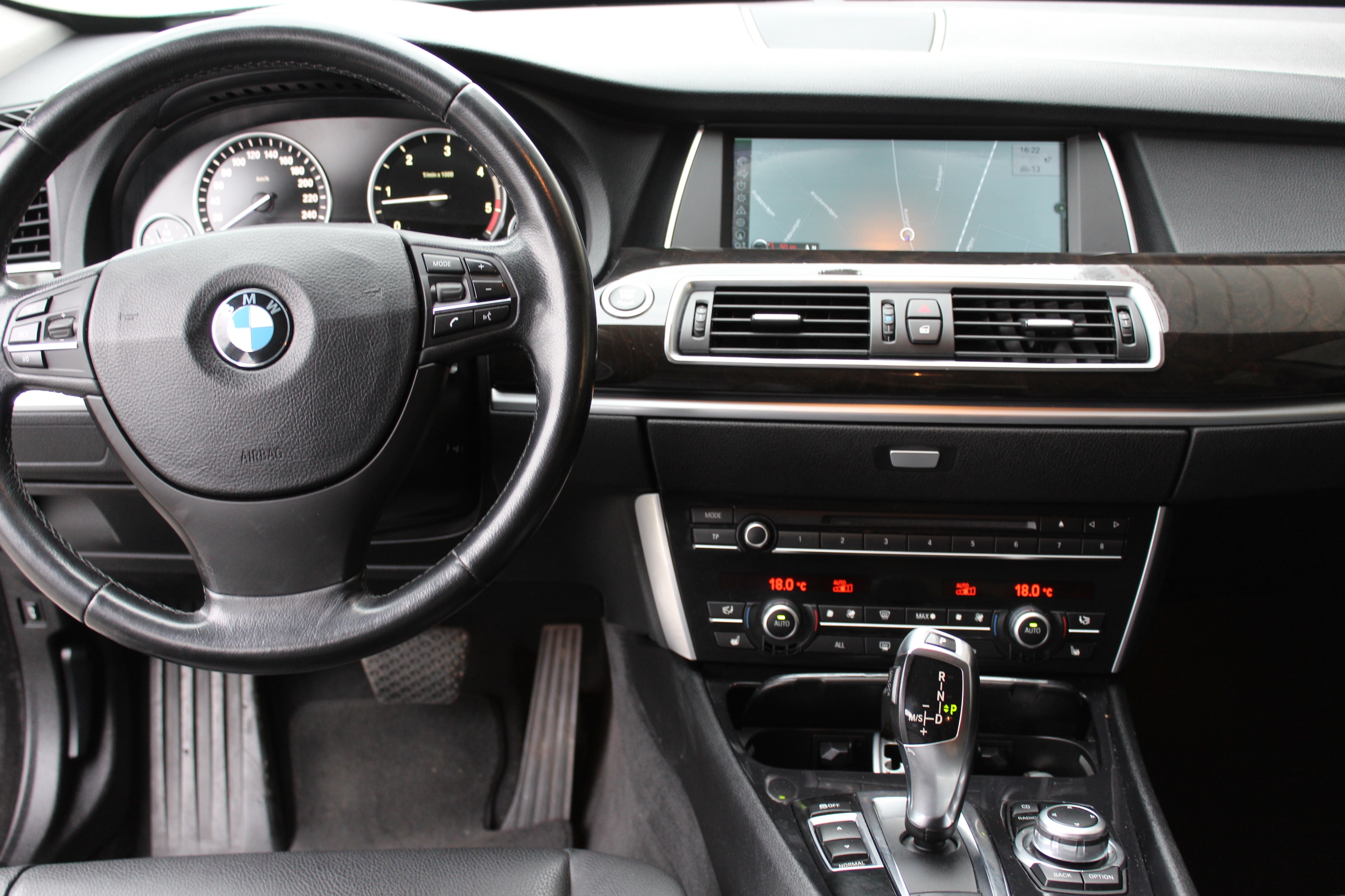 BMW 530 D GT 2010, bild 7/43