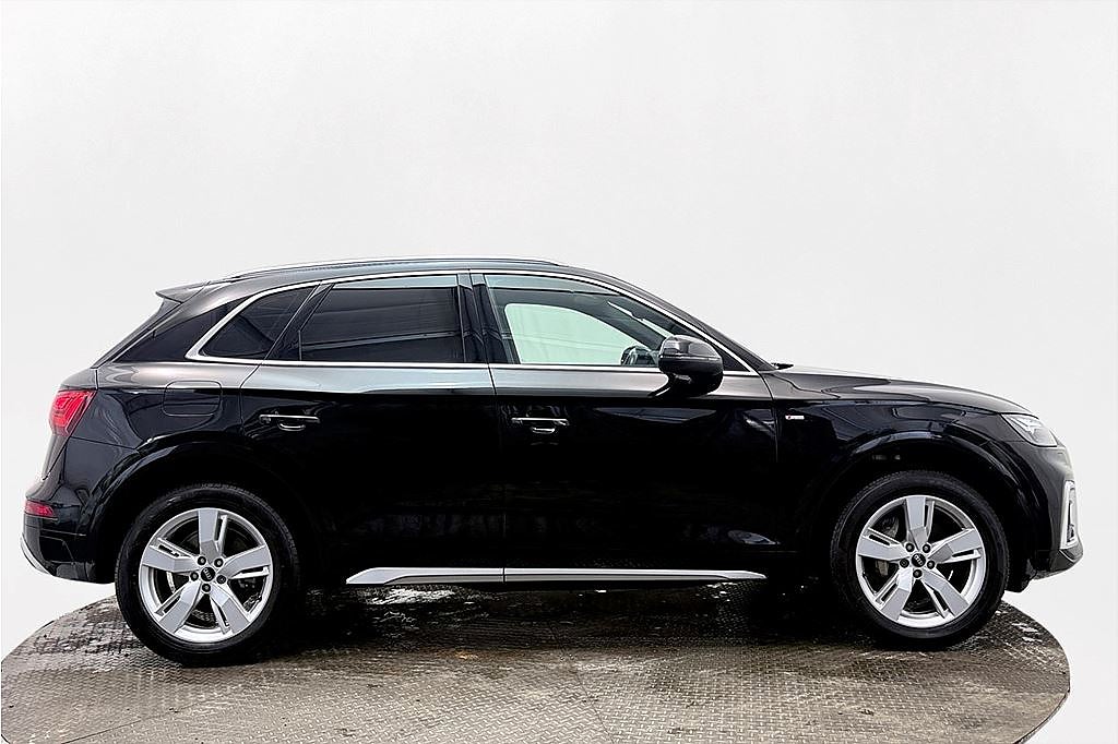 Audi Q5 55 TFSI e Quattro S Line Proline Drag Delläder Moms 367hk