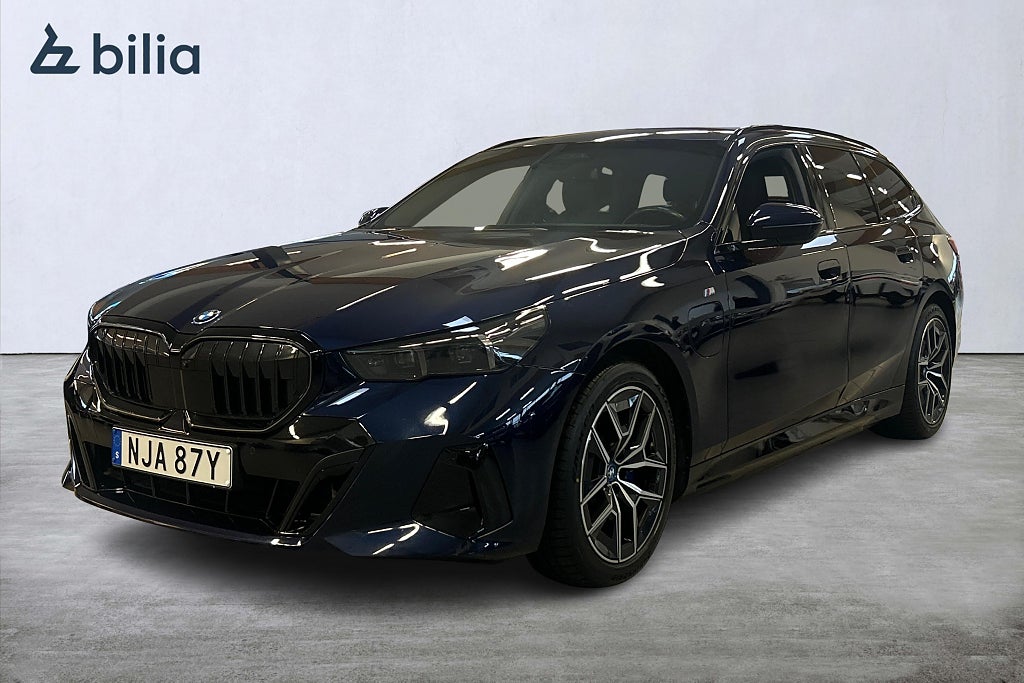 BMW 530e xDrive Touring M SPORT PRO H/K Elstolar 4 Zon Klim Drag