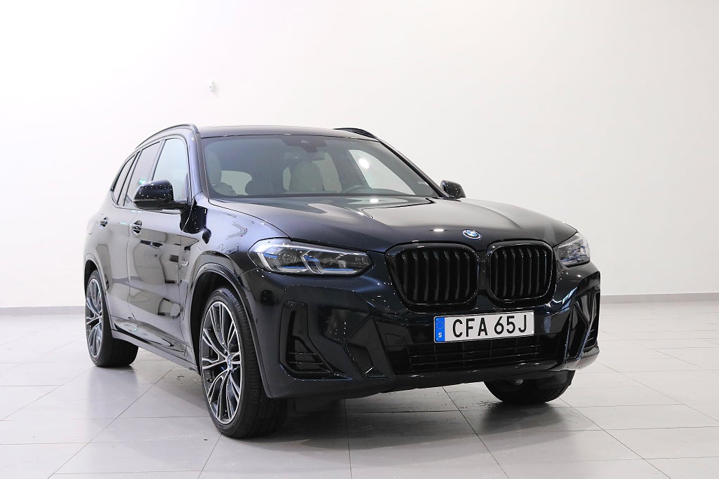 BMW X3 xDrive 30e M-Sport / Laser / 21" / Pano / HUD / H&K