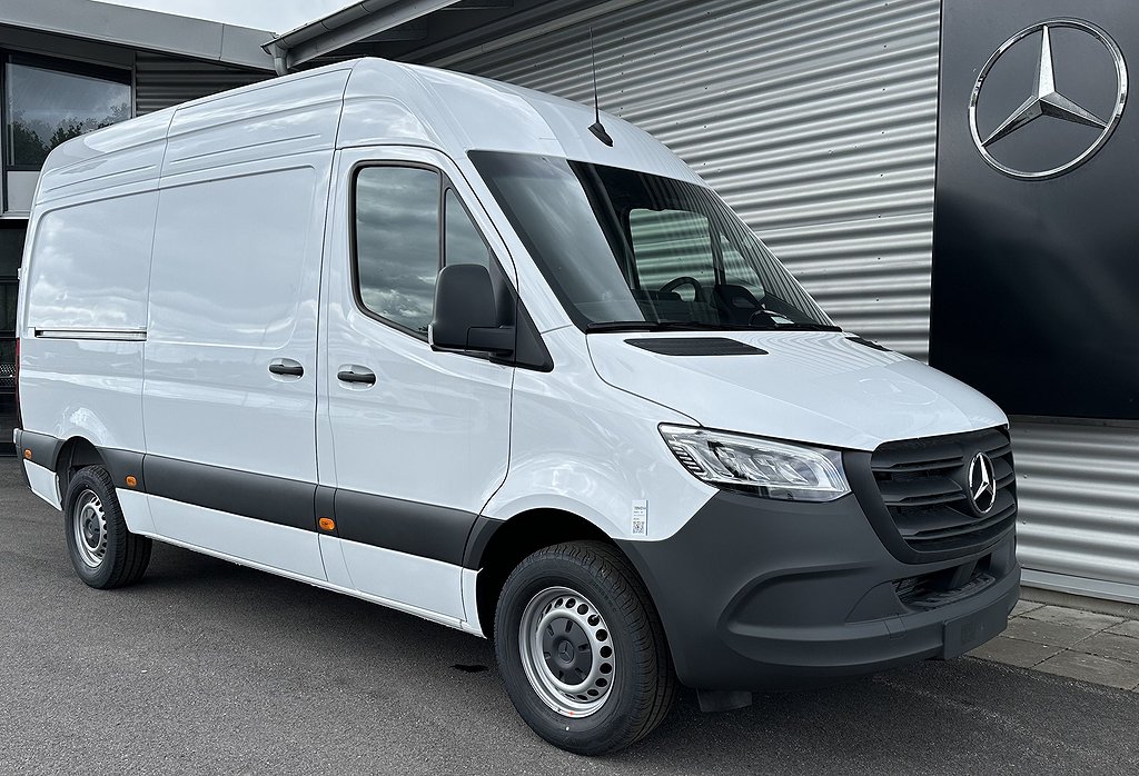 Mercedes-Benz Sprinter 317 CDI RWD Skåpbil 9G-Tronic A2