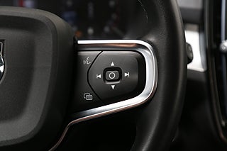 SUV Volvo XC40 20 av 32