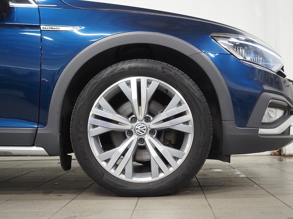 Volkswagen Passat Alltrack 2.0 TDI 4Motion Navi B-Kam D-Värm 2020