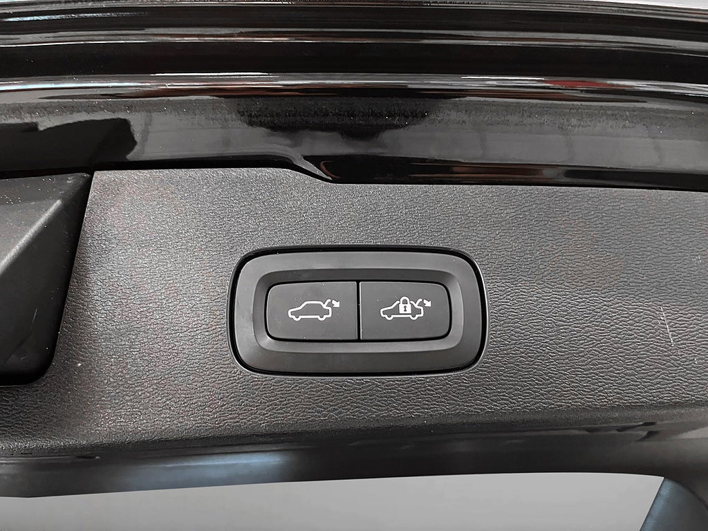 Volvo V60 Cross Country 2022 - miniatyr 16