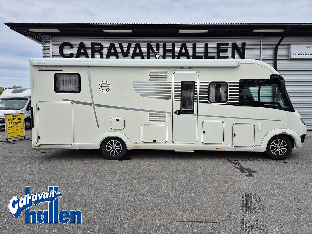 Pilote Le Voyageur Premium Class LV 782 GJL