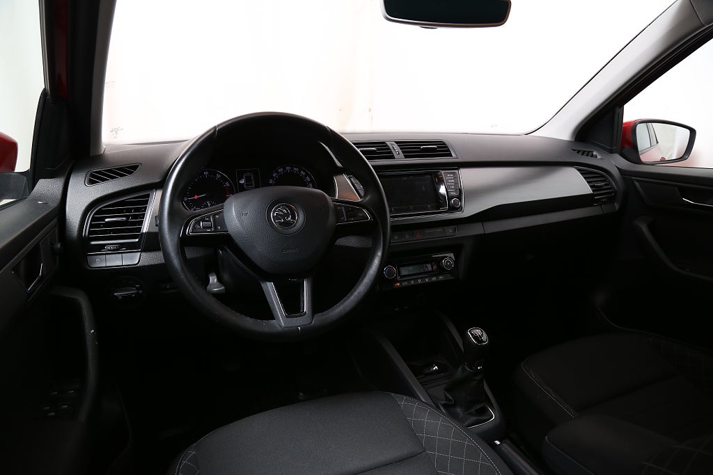 Skoda Fabia 1,2 TSI Style 90hk Kombi Motorvärmare 2016