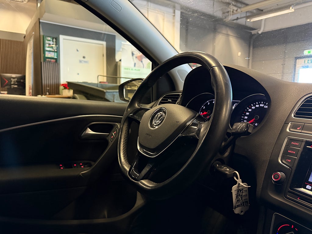 Volkswagen Polo 2016 - miniatyr 18