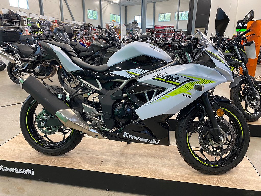 Kawasaki Ninja 125 "0kr kontant, 482kr/mån"